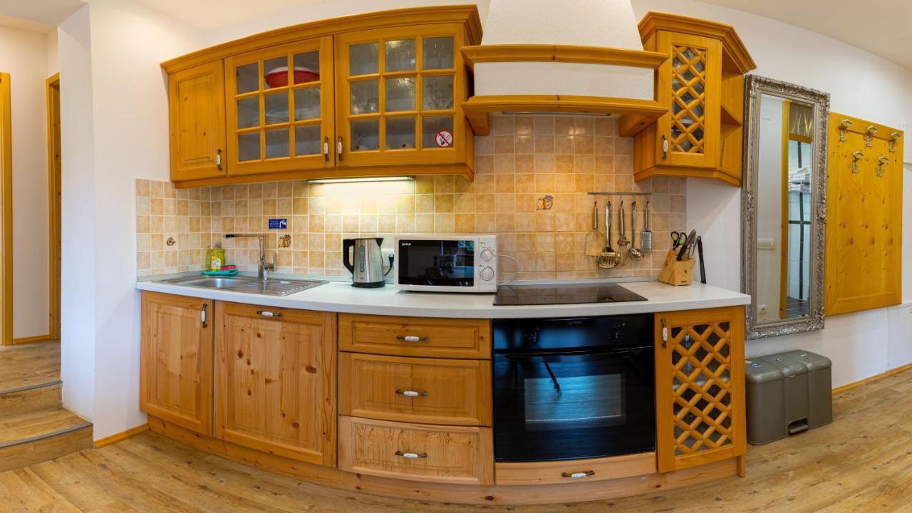 Apartments In Villa Flora Кранска гора Екстериор снимка