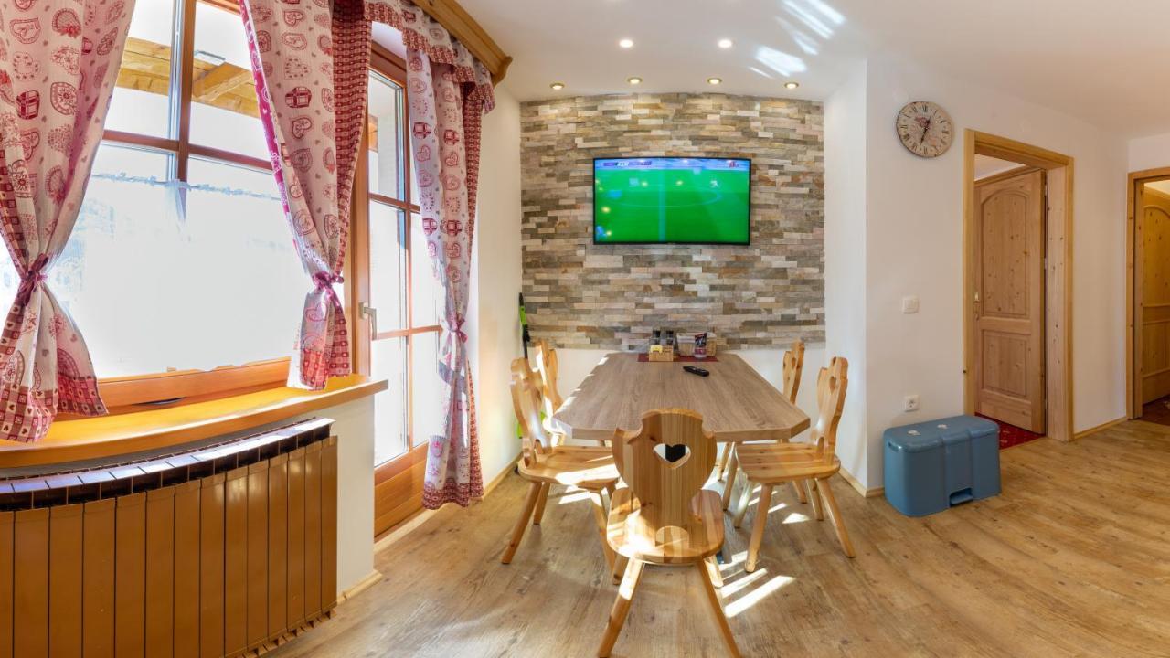Apartments In Villa Flora Кранска гора Екстериор снимка